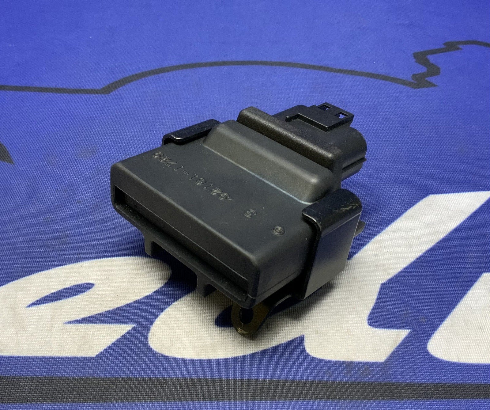 Kawasaki Steering Damper ECU (Ohlin's) ZX-10R/RR 2021-2025 OEM 21175-1529