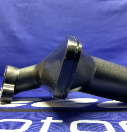 Triumph Oil Tube Street Triple RS 2023-2025 OEM T1210292