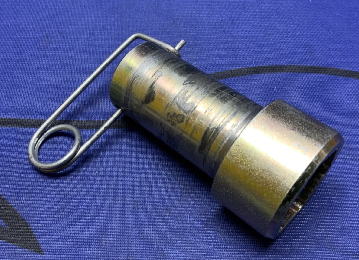 Pitbull Restraint Left Pin HWL YZF-R7 2022-2025 F0075HW-000