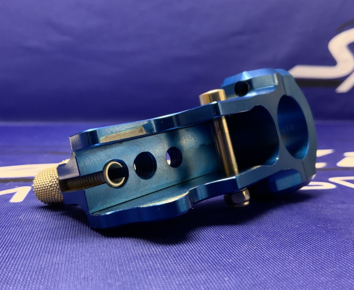 Beringer Aerotec Clutch Perch Assembly (Blue) CC-4BL-1