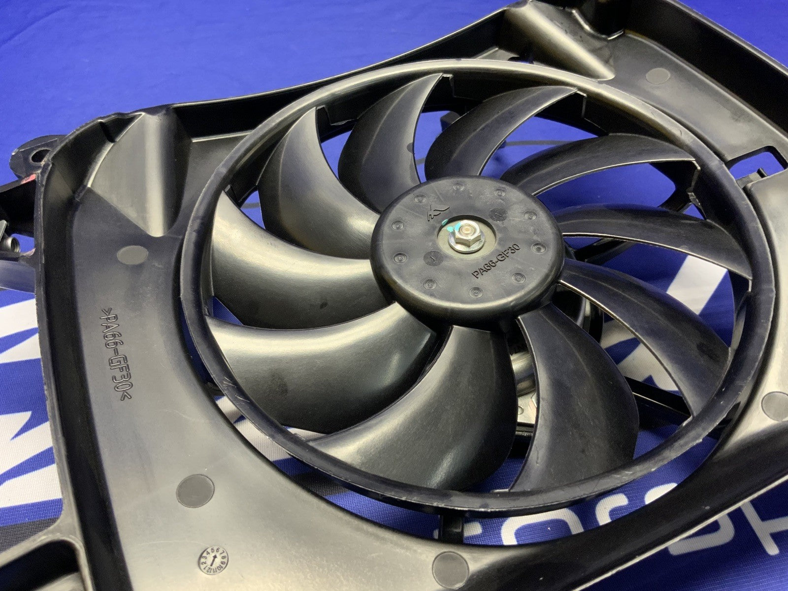 Triumph Radiator Fan Assembly Street Triple RS 765 2023-2025 OEM T2101157-1