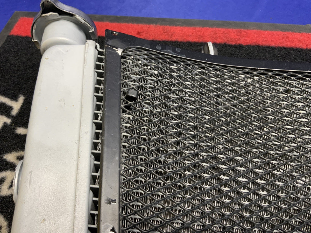 Aprilia Radiator Assembly W/ Guard RSV4 2013-2020 OEM 2B0038346 
