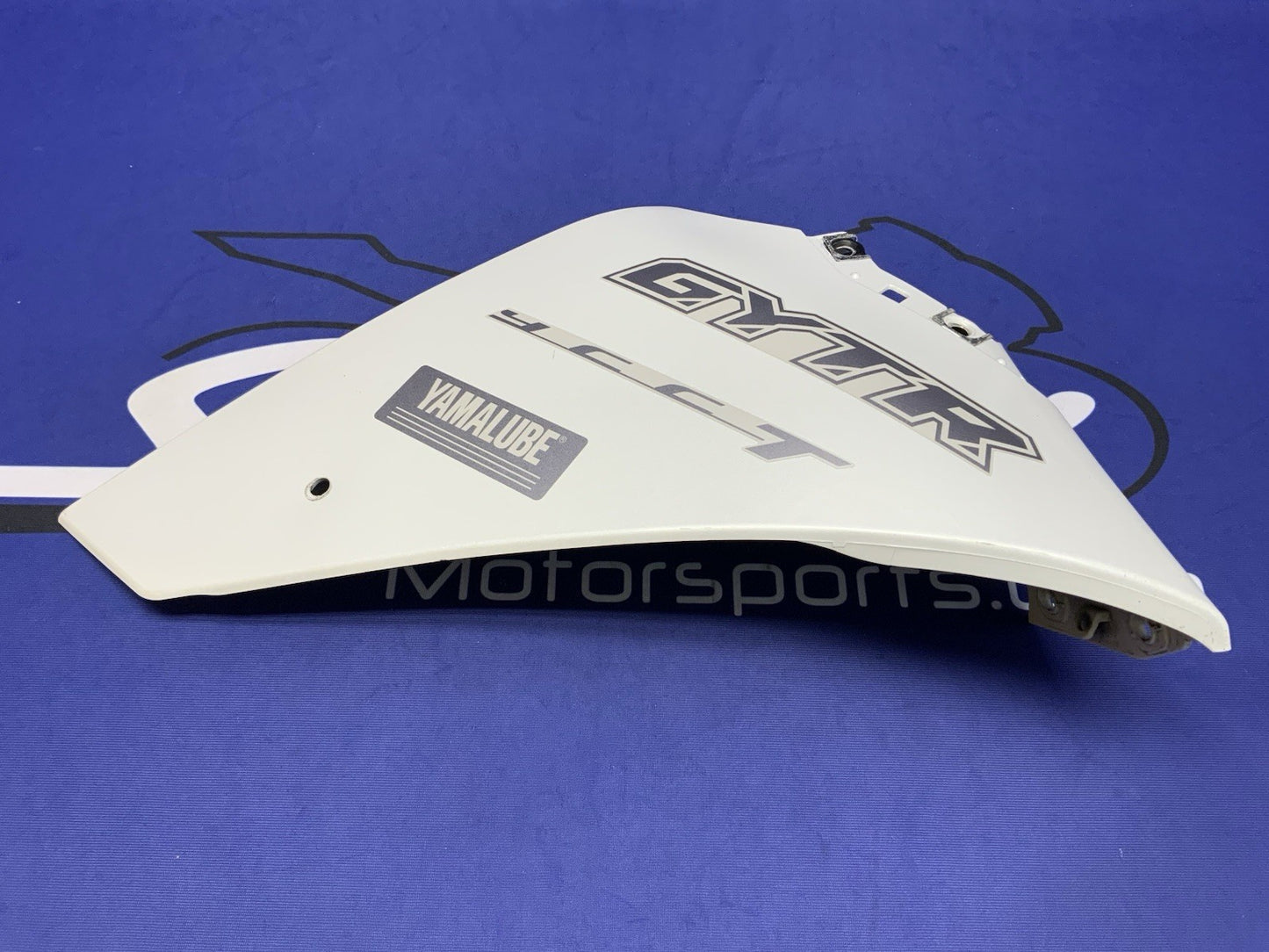 Yamaha Right Lower Fairing (White) YZF-R1 2009-2013 OEM 14B-28395-00