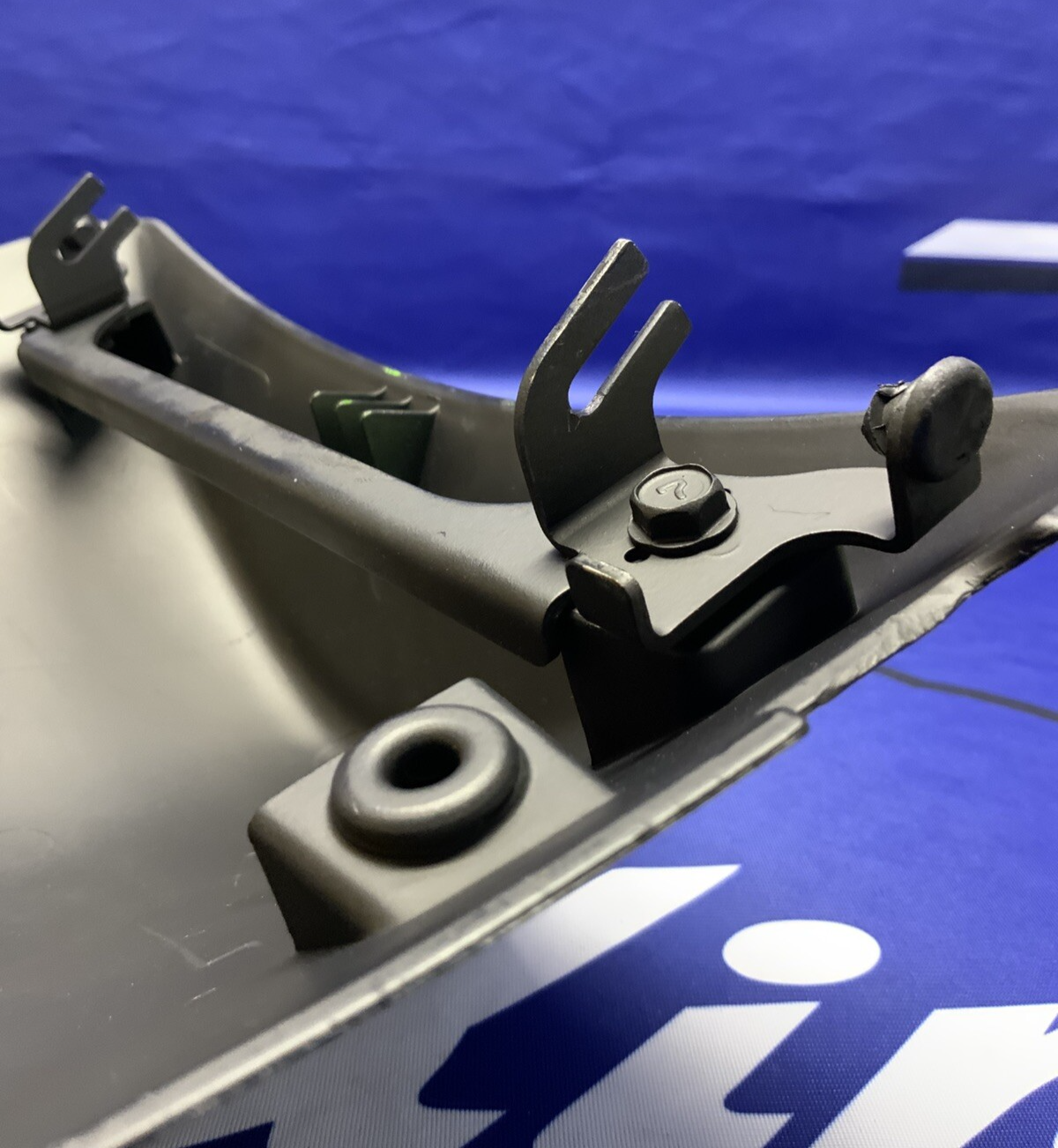 Kawasaki Seat Cover (Painted) ZX-6R/RR 2003-2004 OEM 53065-1054-7F