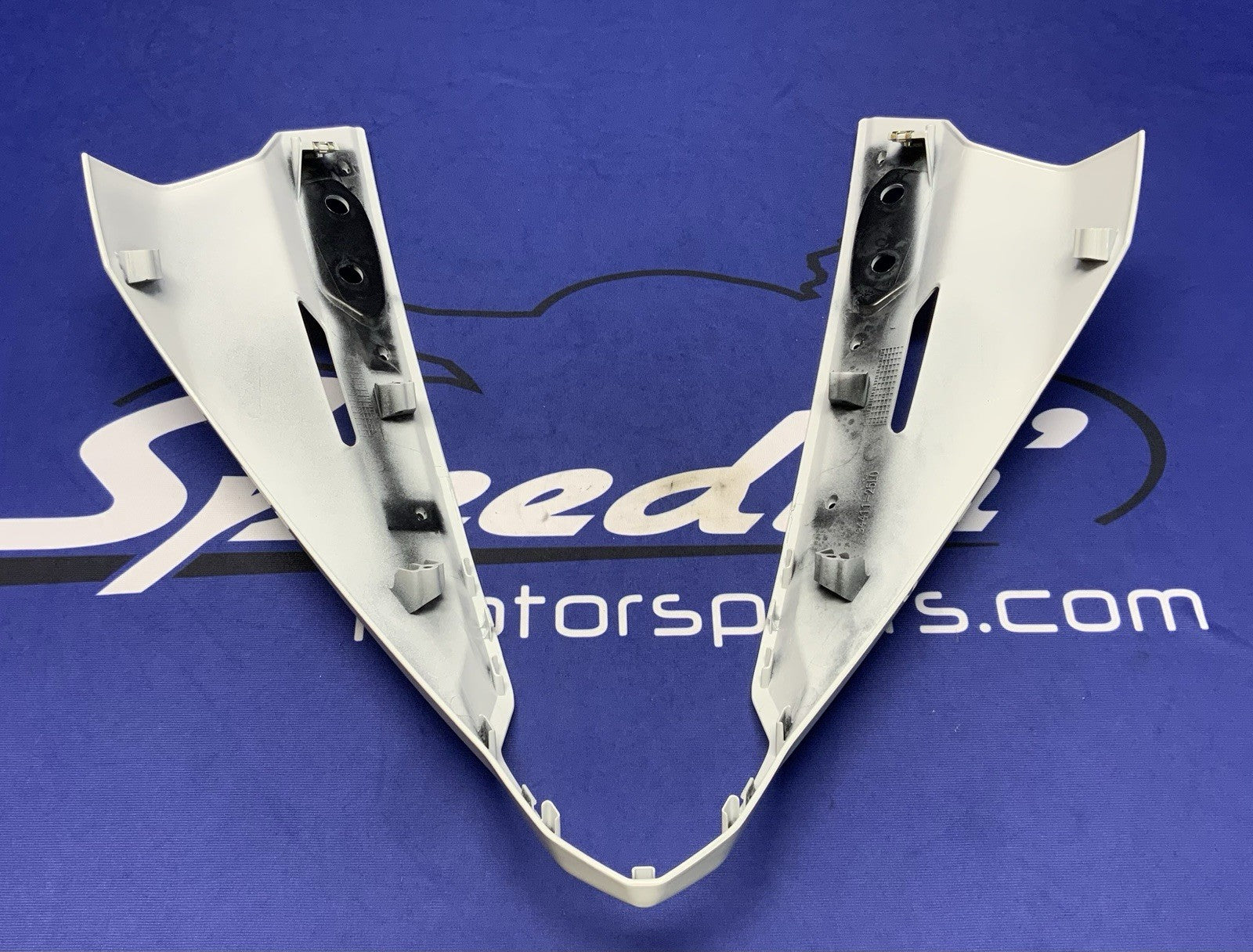 Suzuki Front Cowling (White) GSX-8R 2024-2026 OEM 94410-25L01-QU2