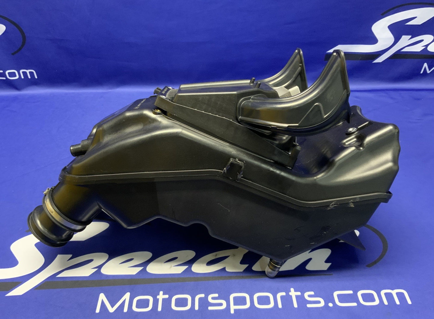 Suzuki Air Box Assembly GSX-8R/S 2023-2026 OEM 13700-25L00-1