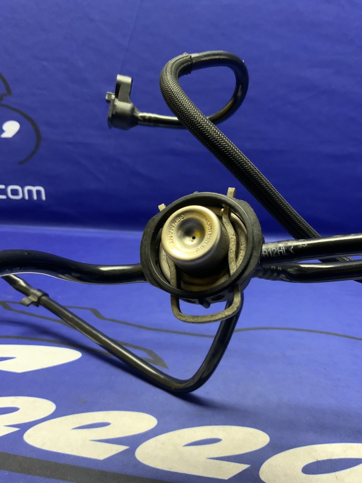 BMW Fuel Distributor Line Assembly R1200GS 2004-2007 OEM 13537696034