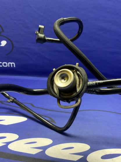 BMW Fuel Distributor Line Assembly R1200GS 2004-2007 OEM 13537696034