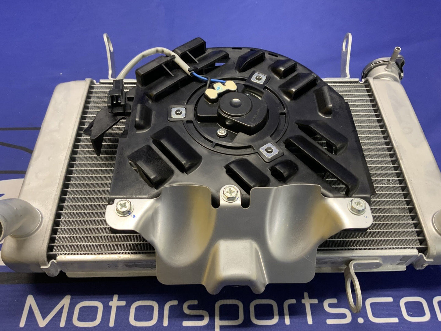 Suzuki Radiator Assembly (Gray) W/ Fan GSX-8R/S 2024-2025 OEM 17700-25L10