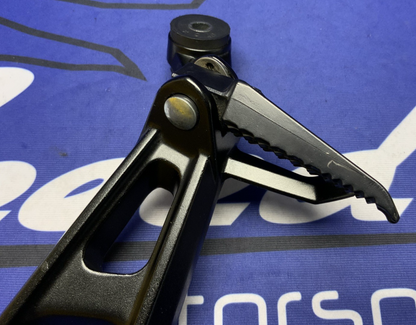 Suzuki Right Passenger Foot Rest GSXR 1000 2015-2016 OEM 43700-47H40