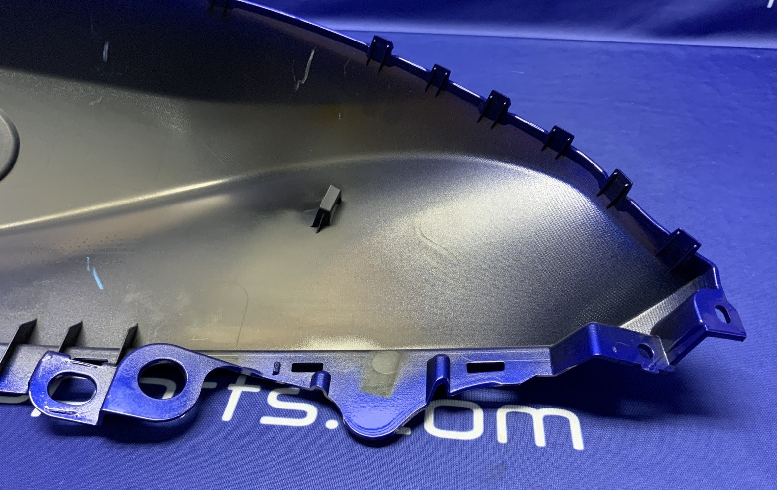 Yamaha Right Tank Fairing (Blue) YZF-R7 2022-2025 OEM BEB-24139-00-P0