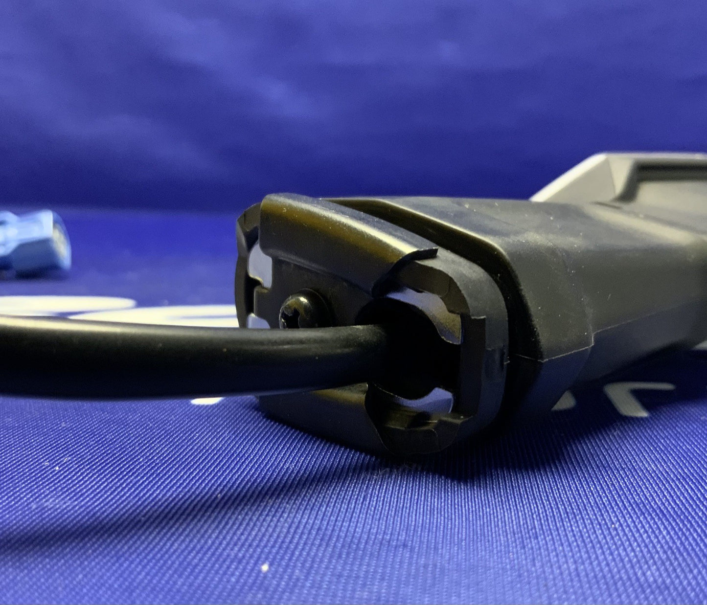 Kawasaki Right Rear Turn Signal ZX4R/RR 2023-2026 OEM 23037-0550-2