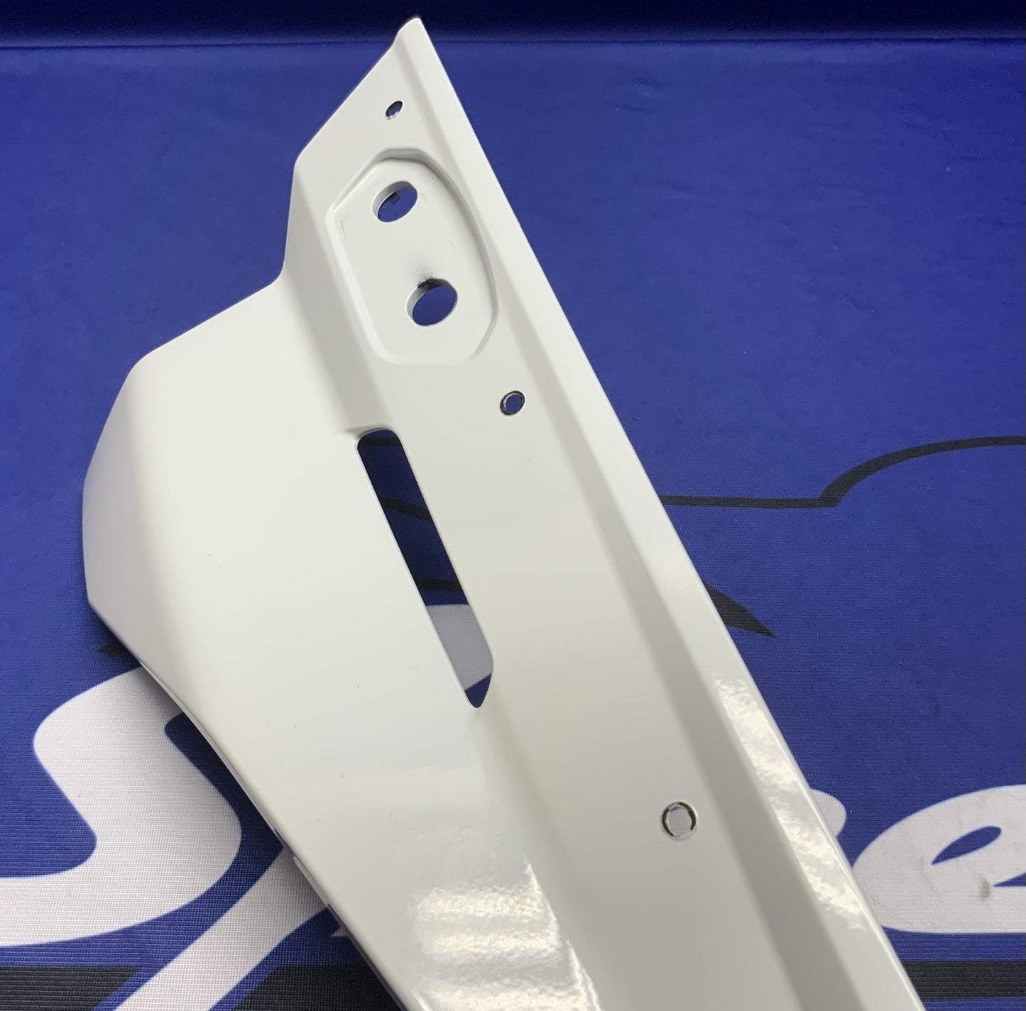 Suzuki Front Cowling (White) GSX-8R 2024-2026 OEM 94410-25L01-QU2
