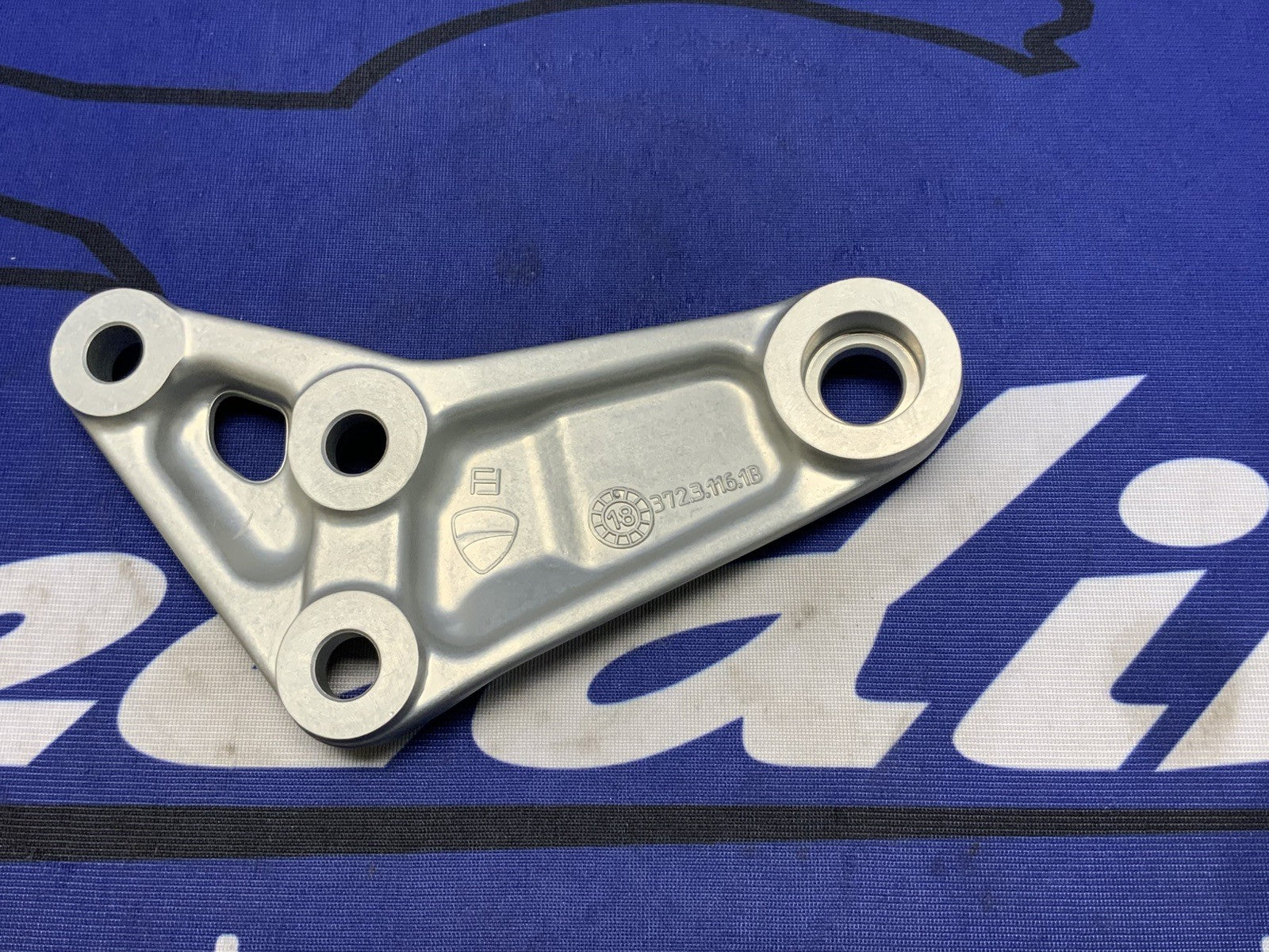 Ducati Left Rear Suspension Arm Ducati Panigale 1199 2012-2014 OEM 37211161BA