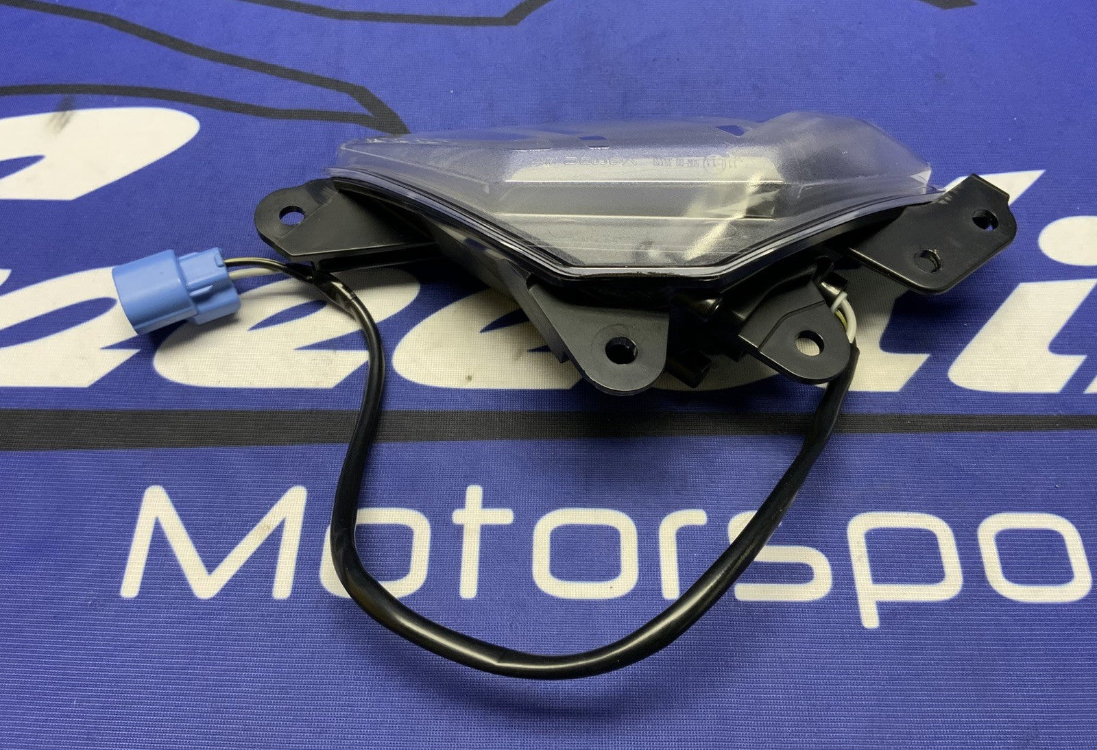 Kawasaki Right Front Turn Signal ZX-6R 2024-2026 OEM 23040-0160