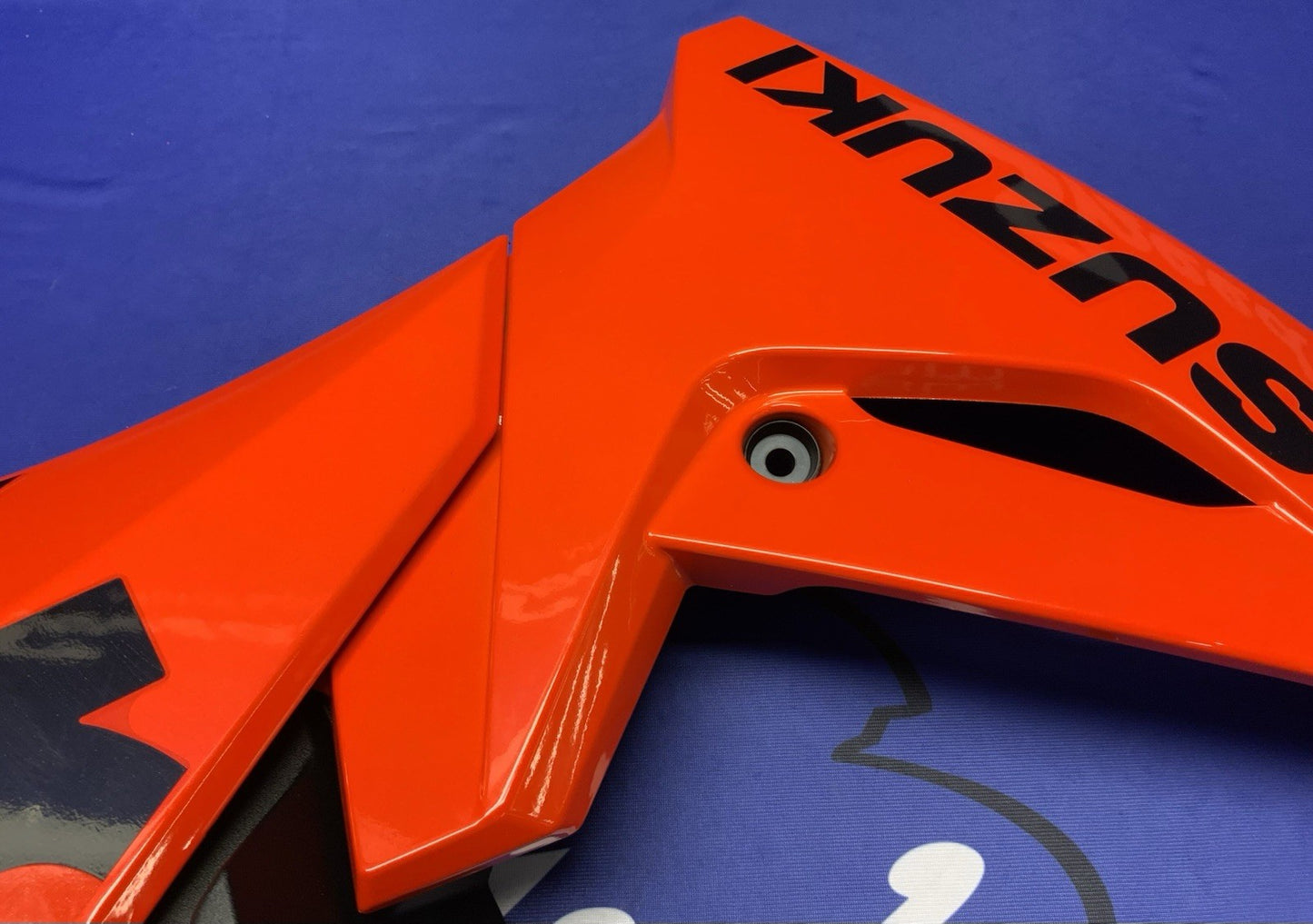 Suzuki Right Complete Fairing (Orange) GSX-8R 2023-2026 OEM 94470-25L10-QRE