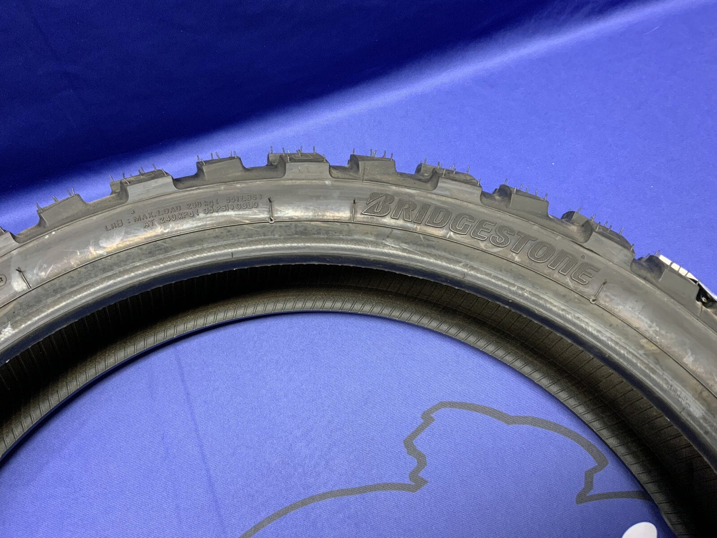 120/70-B19 Bridgestone Battlax Adventurecross AX41 Front Tire 40/60