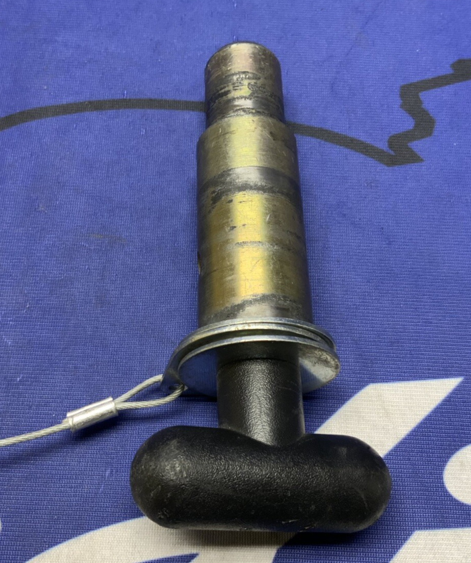 Pitbull Restraint Left Pin HBL FZ1 2006-2014, FZ8 2011-2013 F0075HB-000