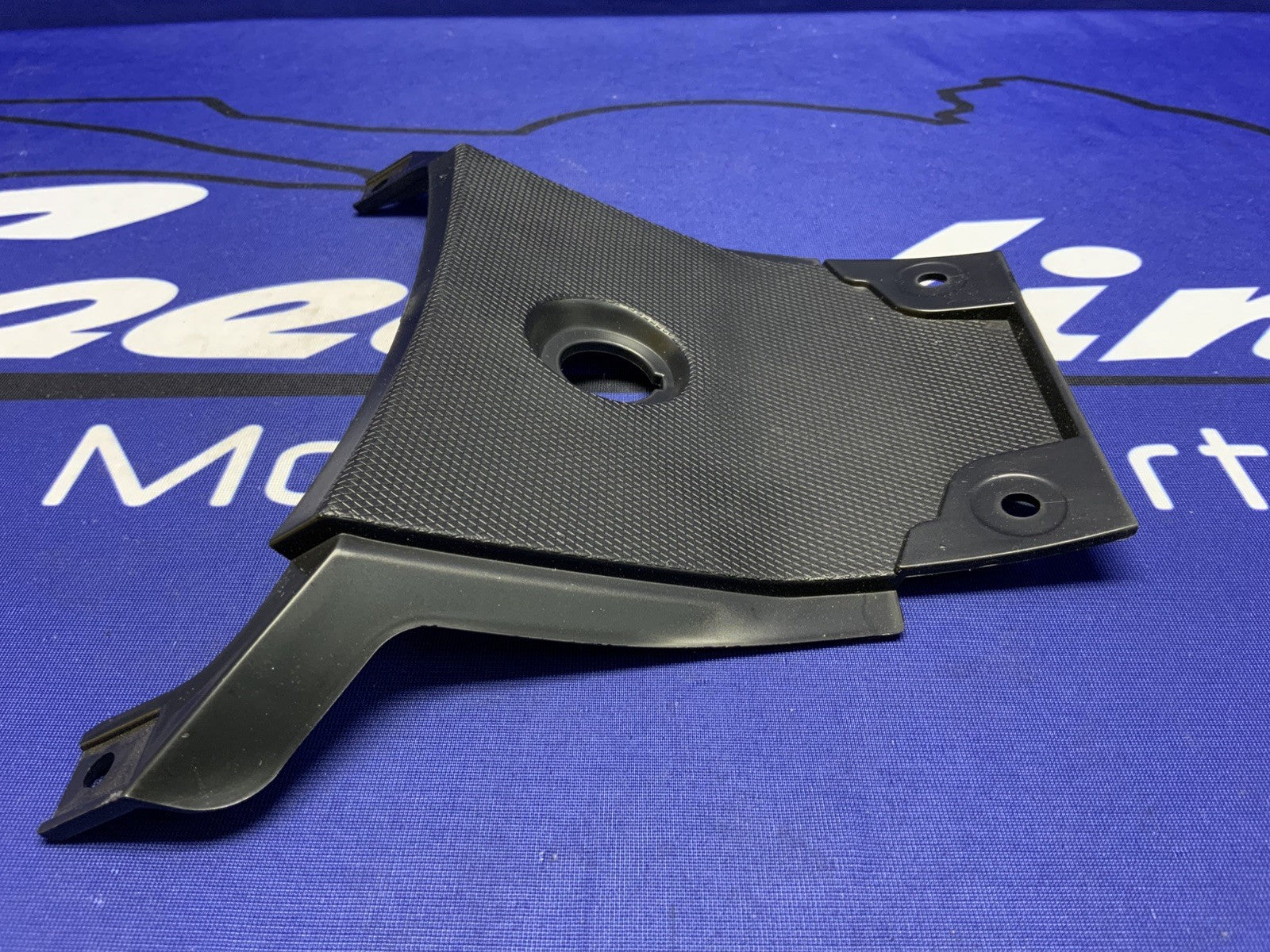 Suzuki Center Front Cover GSX-R1000 2017/2020-2023 47311-17K00