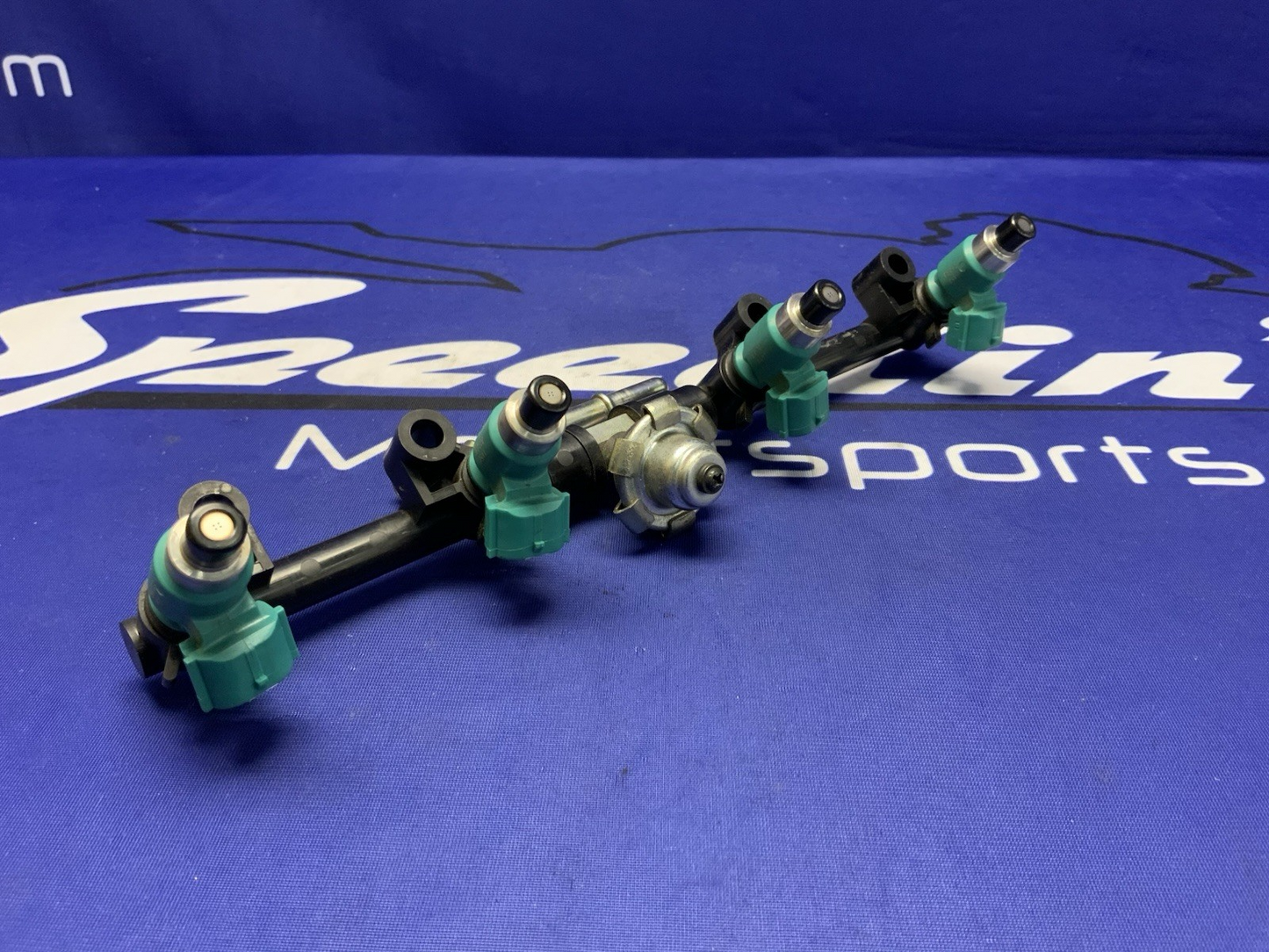 Yamaha Fuel Rail With Injectors YZF-R1 2009-2014 OEM 14B-13795-00-00