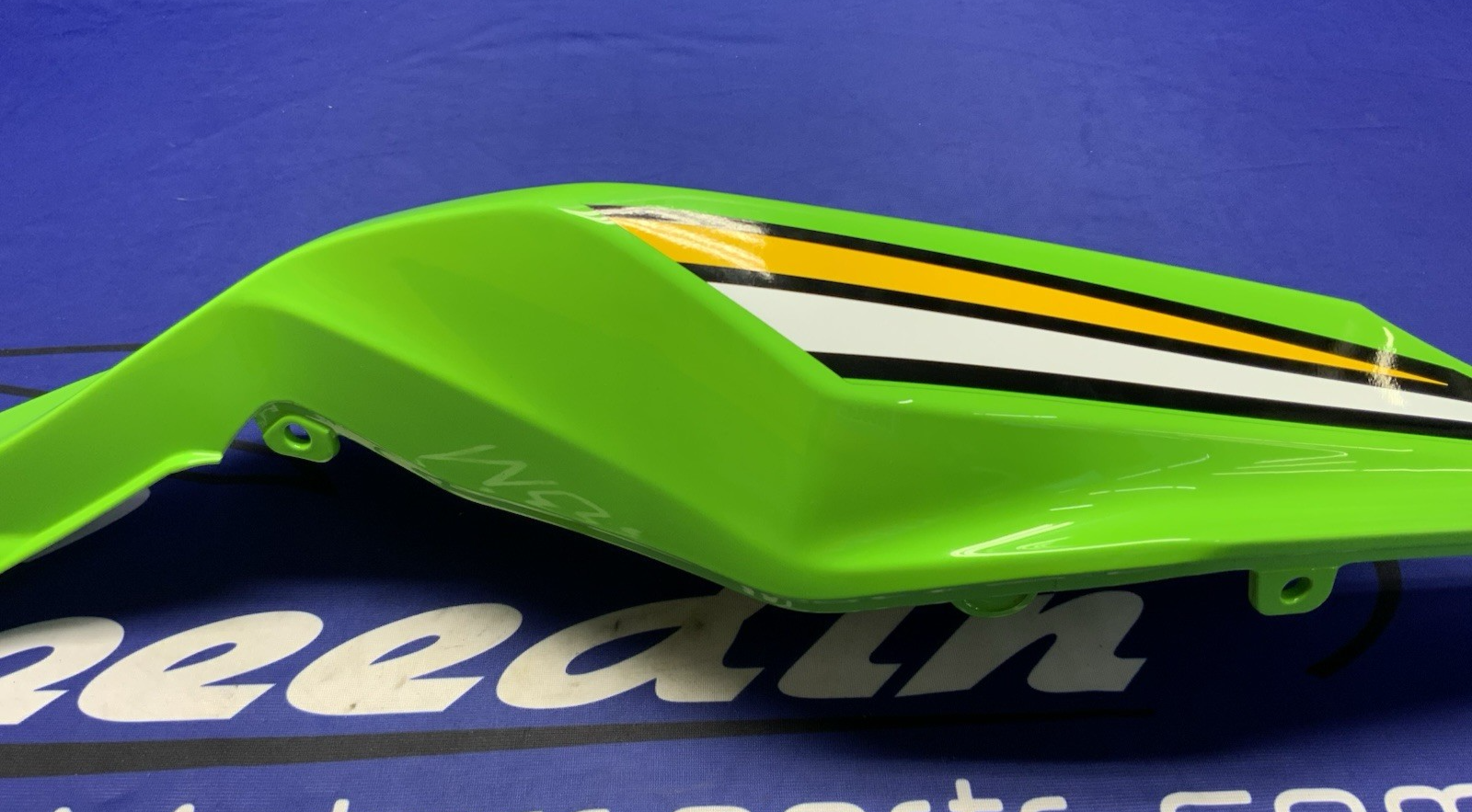 Kawasaki Right Tail Cover (Green) ZX-4R/RR 2023-2026 OEM 36041-0055-777
