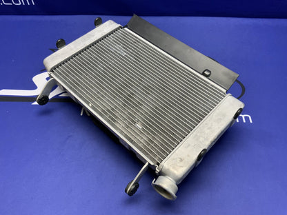 Suzuki Radiator Assembly W/Fan GSX-8R 2023-2026 OEM 17700-25L10-2