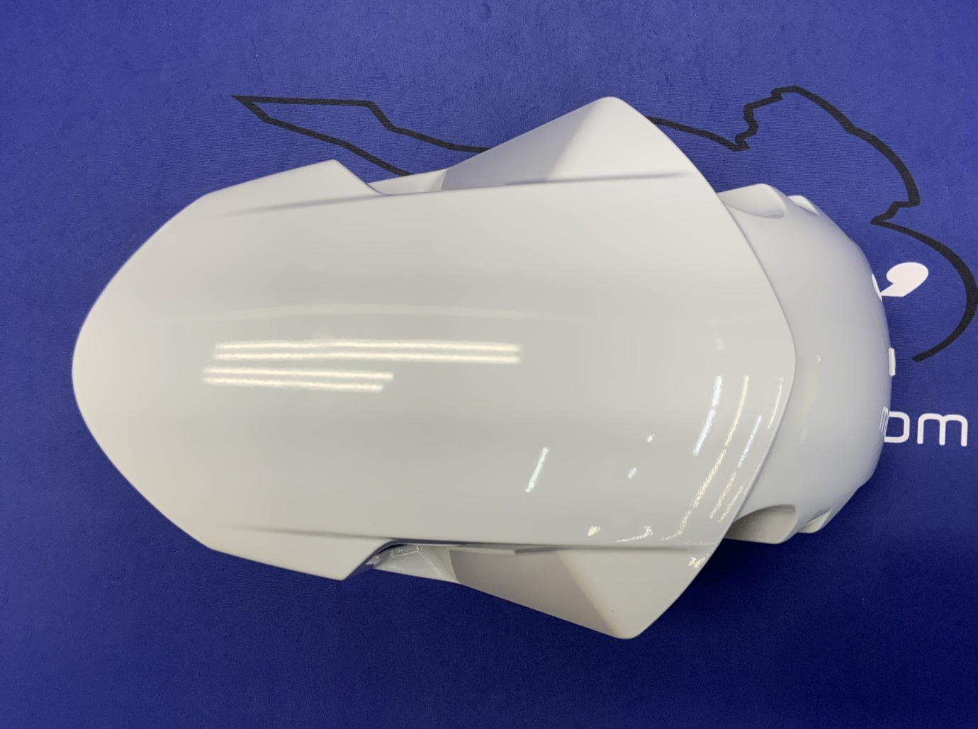 Suzuki Front Fender (Pearl Tech White) GSX-8R 2026 OEM 53111-25L00-QU2