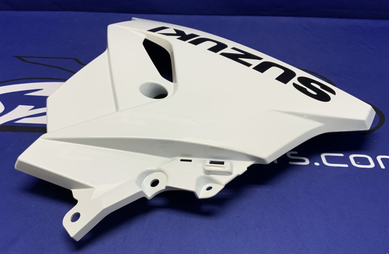 Suzuki Left Lower Fairing (Pearl Tech White) GSX-8R 2026 OEM 94480-25L20-QU2-1