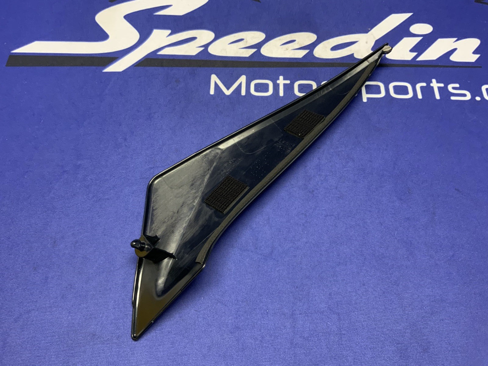 Suzuki Right Side Fuel Tank Cover GSX-R600 2011-2024 OEM 44170-14J00