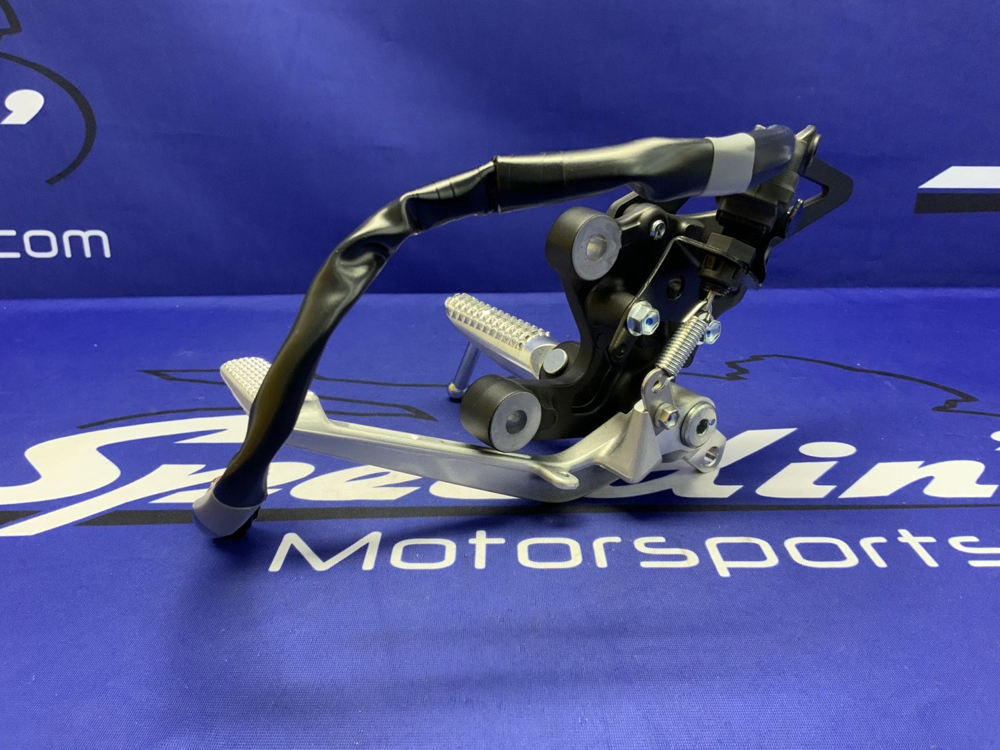 Yamaha Right Rear Set Bracket YZF-R9 2025 OEM BEA-27443-00-00