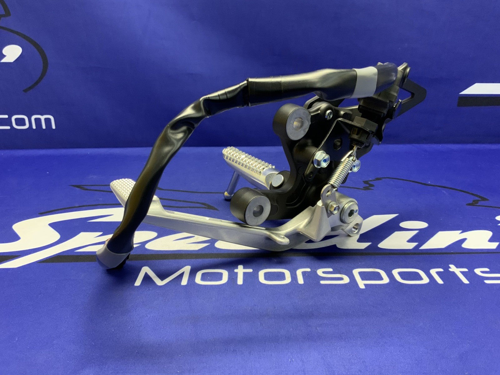 Yamaha Right Rear Set Bracket YZF-R9 2025 OEM BEA-27443-00-00
