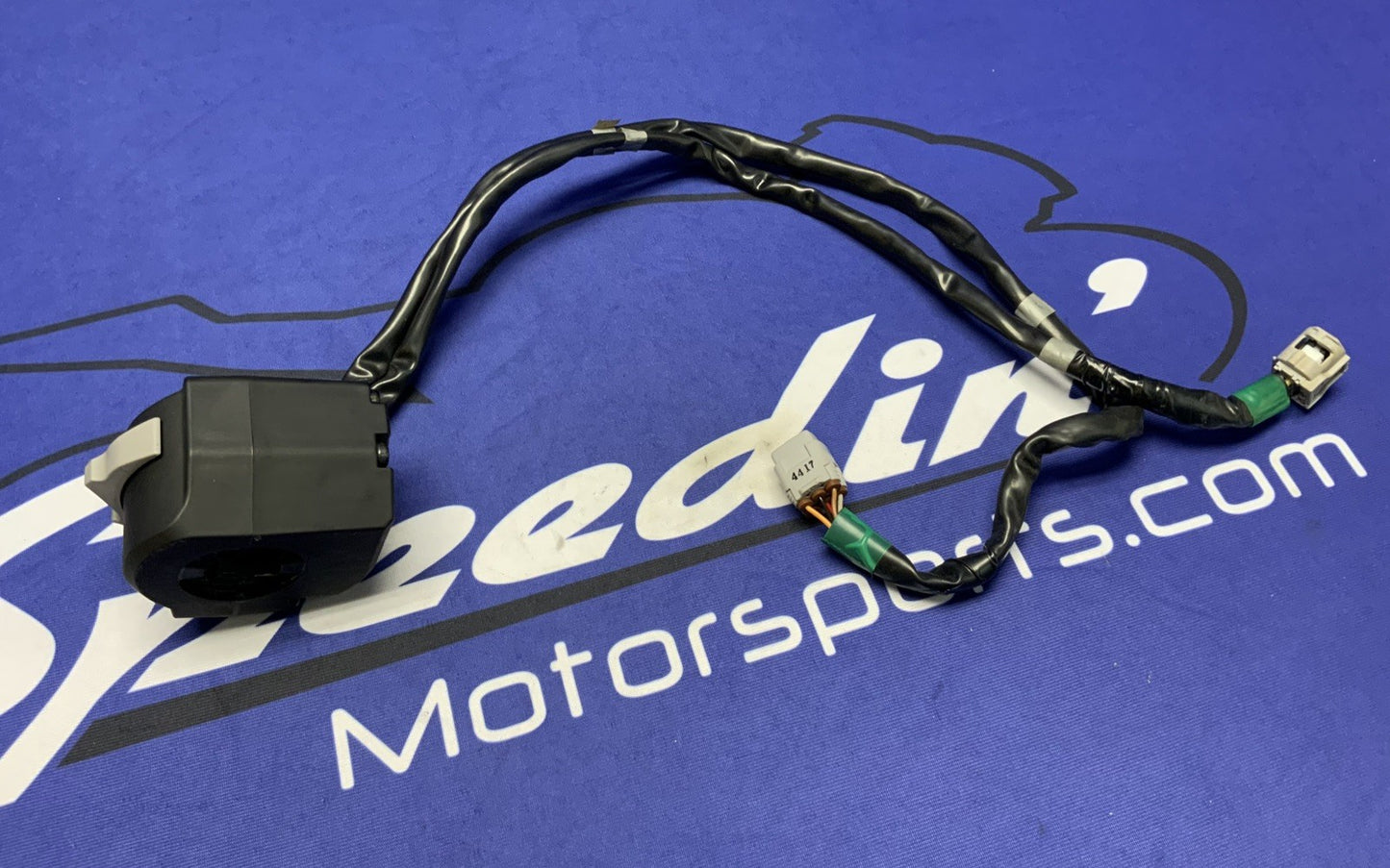 Kawasaki Right Handlebar Switch Assembly ZX-10R/RR 2021-2025 OEM 46091-0585