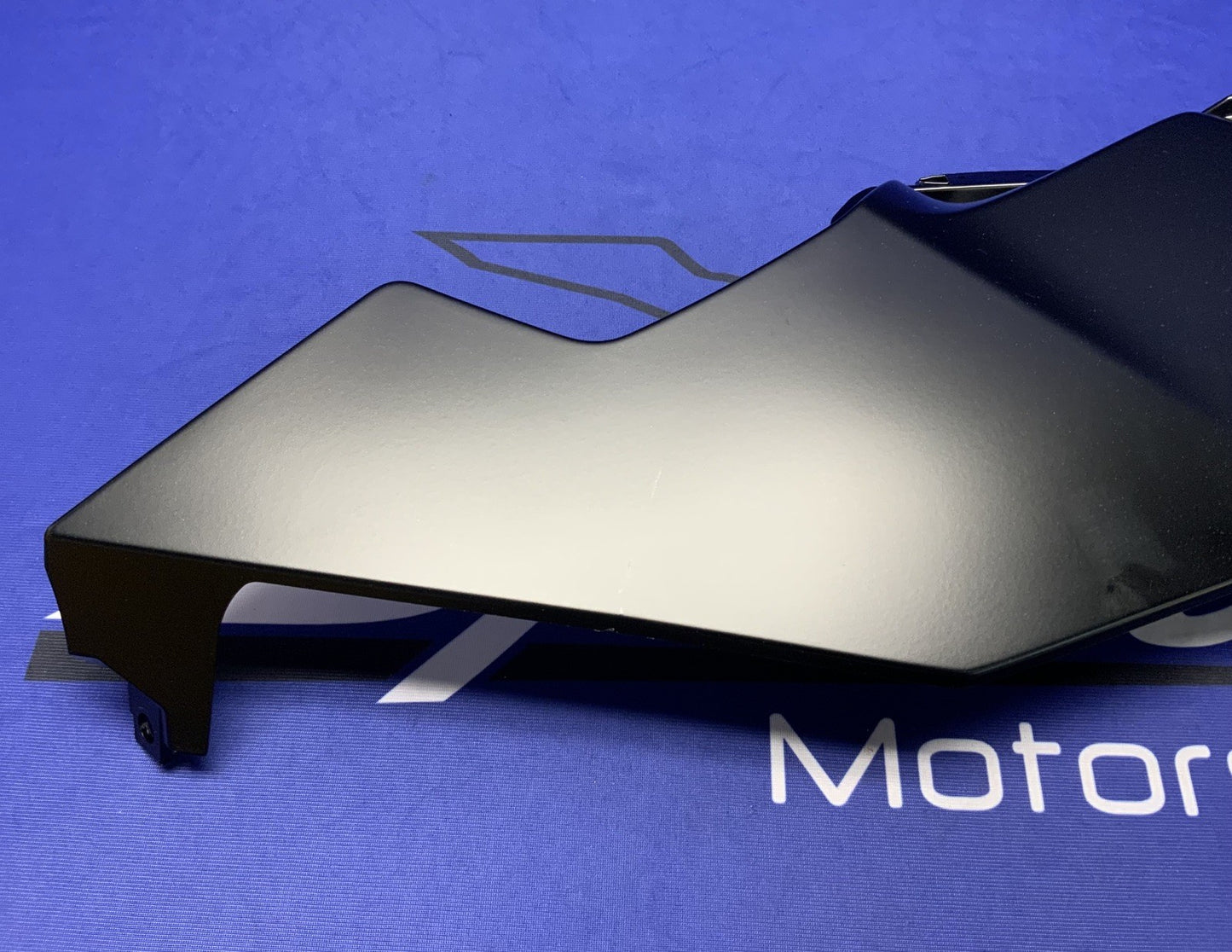 Yamaha Right Lower Fairing (Raven Black) YZF-R6 2017-2026 OEM BN6-28395-00-P1