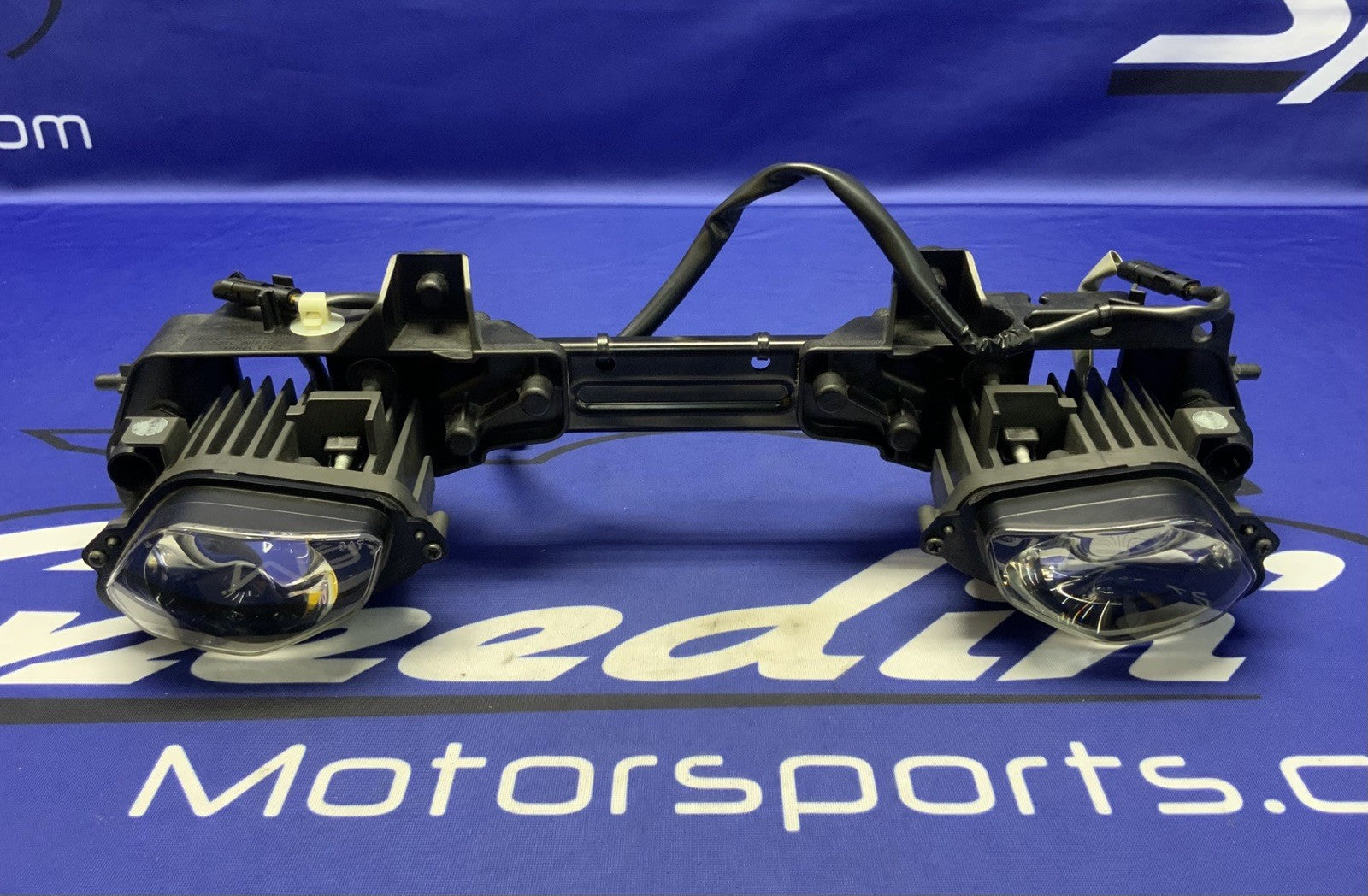 Yamaha Headlight Assembly YZF-R6 2017-2020 OEM BN6-84300-00-00-7