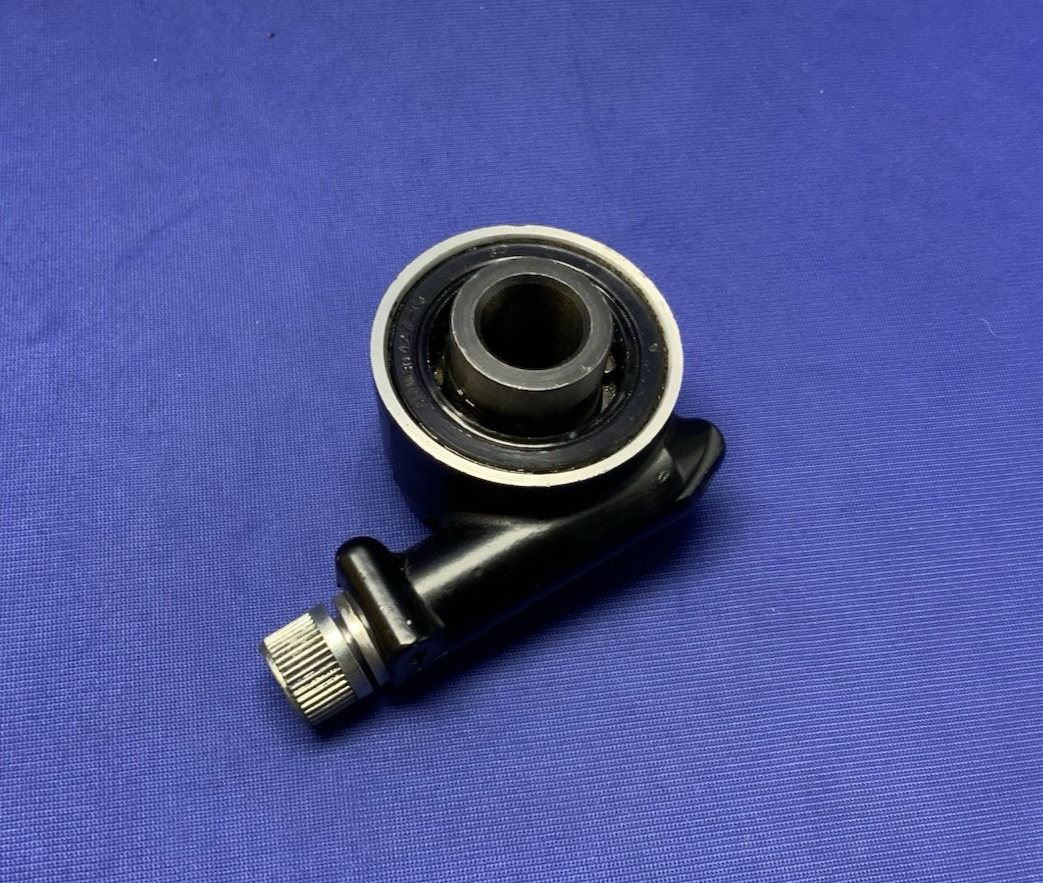 Kawasaki Speedometer Gear Assembly Ninja 1000R 1986-1987 OEM 41078-1057