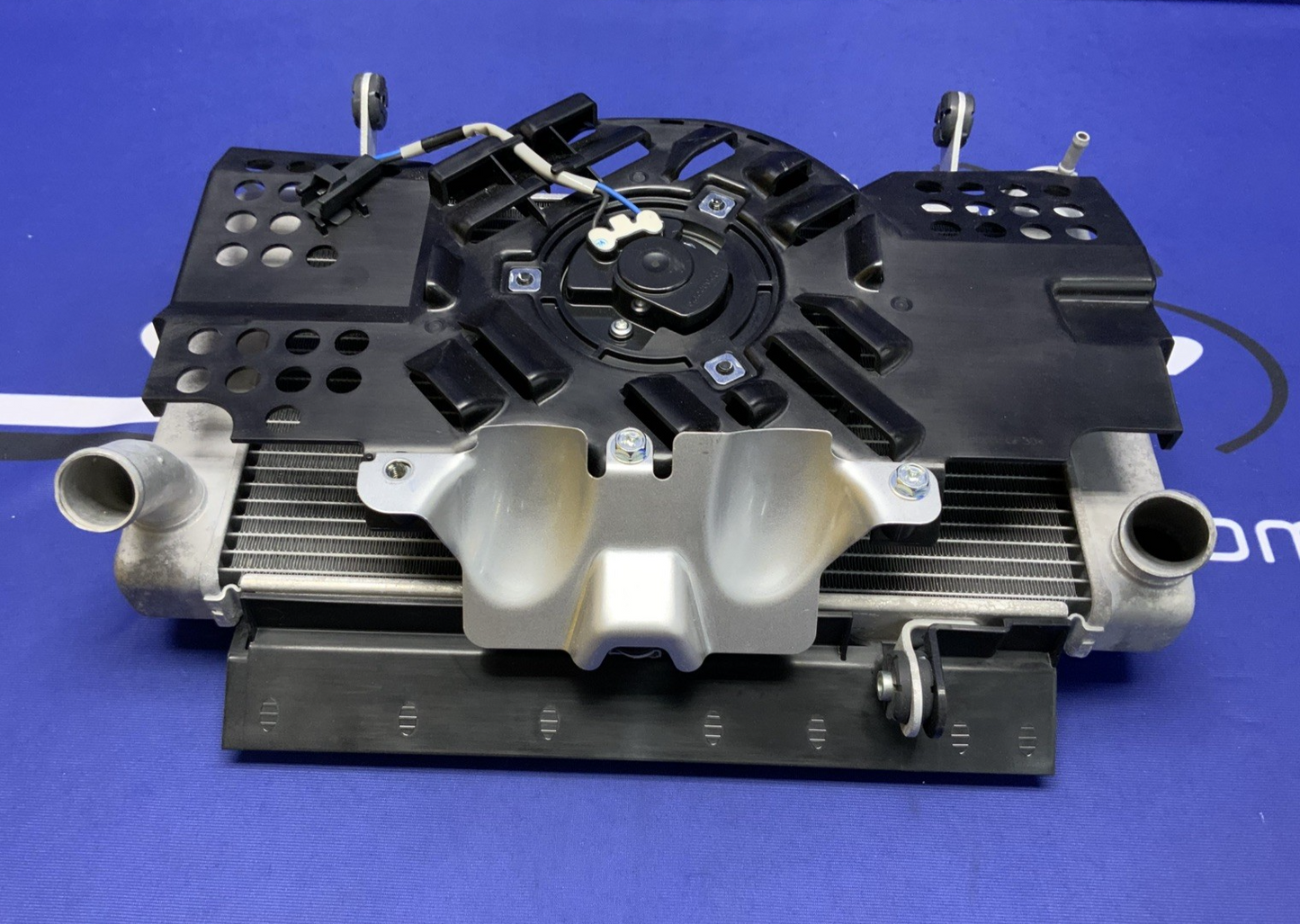 Suzuki Radiator Assembly W/Fan GSX-8R 2023-2026 OEM 17700-25L10-2