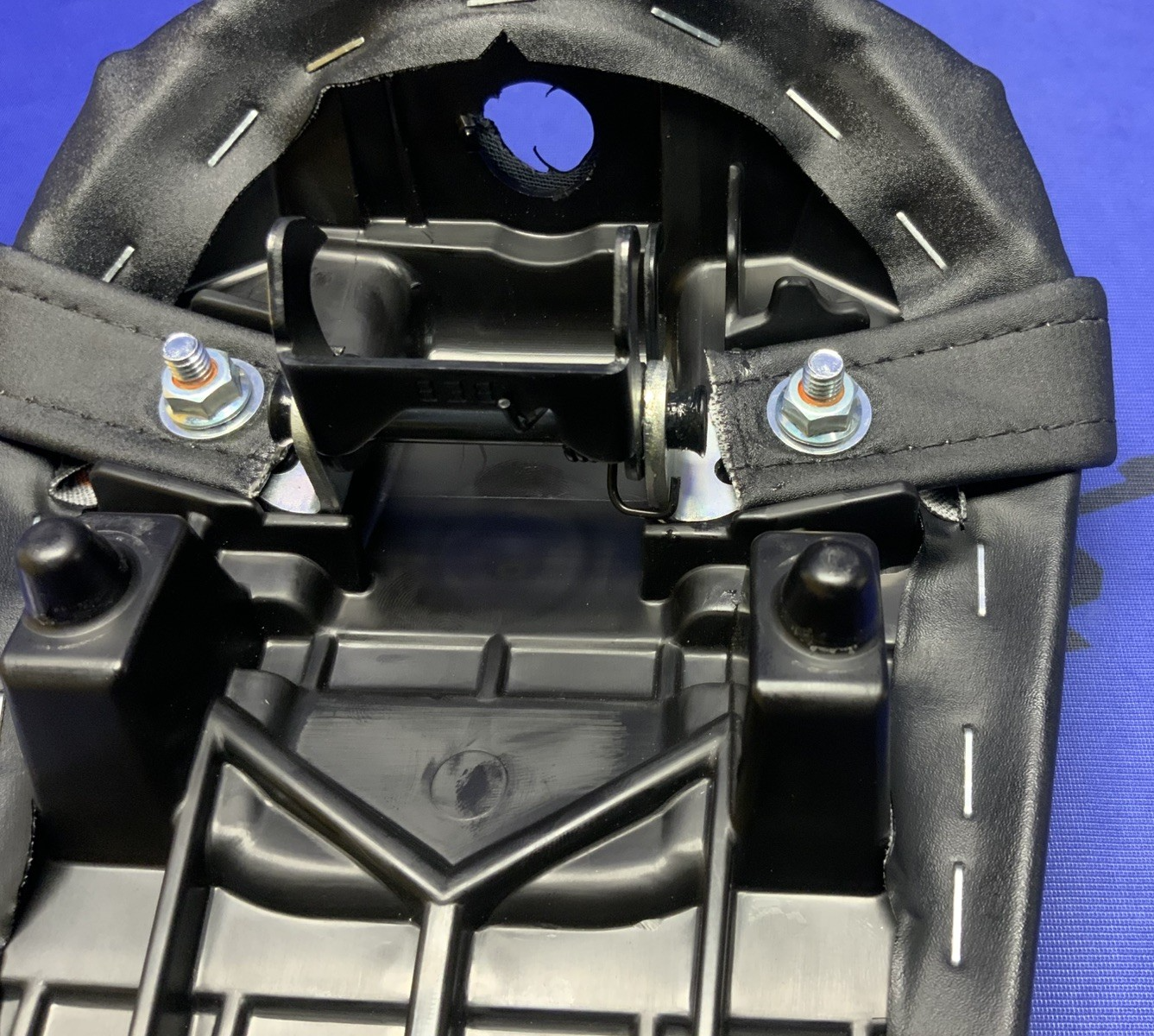 Yamaha Passenger Seat YZF-R9 2025 OEM BEB-24750-00-00