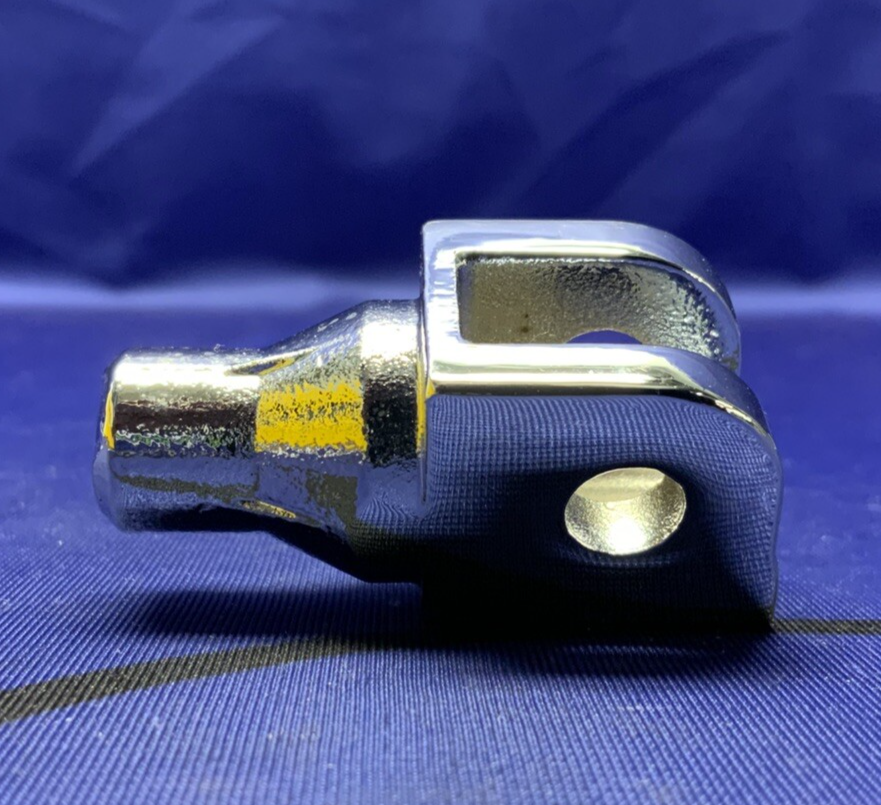 Kuryakyn ISO Peg Adapters (Chrome) GSXR 600/750 2011-2025 OEM 7939