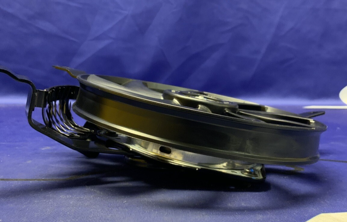 Suzuki Right Radiator Fan Assembly GSXR 1000/R 2017-2025 OEM 17810-17K00