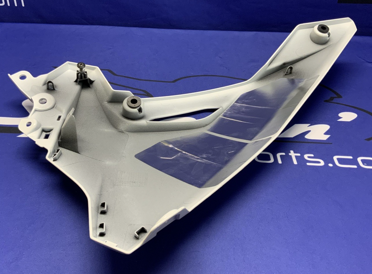 Suzuki Right Lower Fairing (Pearl Tech White) GSX-8R 2026 OEM 94470-25L20-QU2