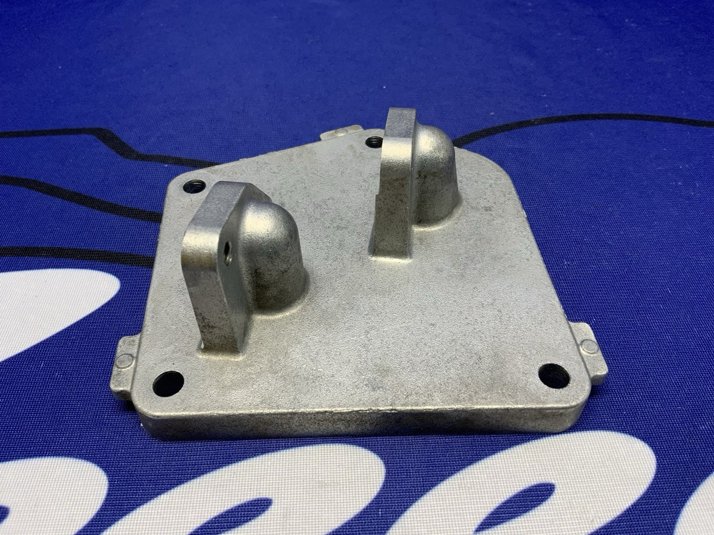 Suzuki Oil Cooler Hose Plate GSX-R1000 17-23 OEM 16469-17K00