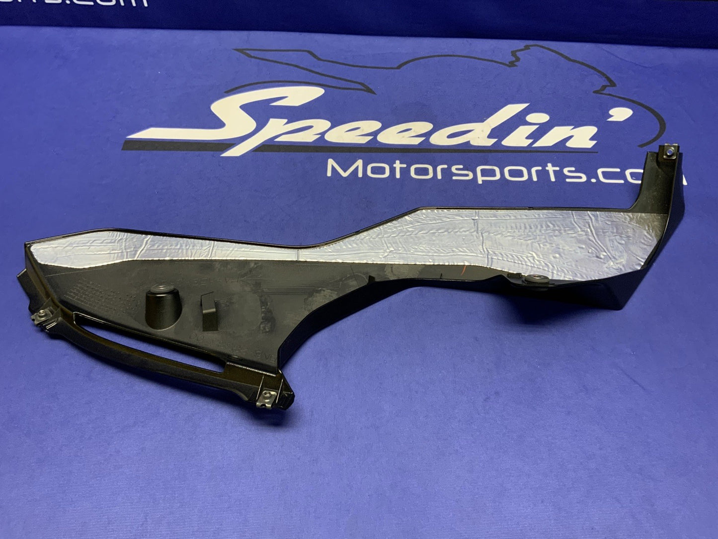 Yamaha Left Lower Fairing (Raven Black) YZF-R6 2017-2026 OEM BN6-28385-00-P1-3