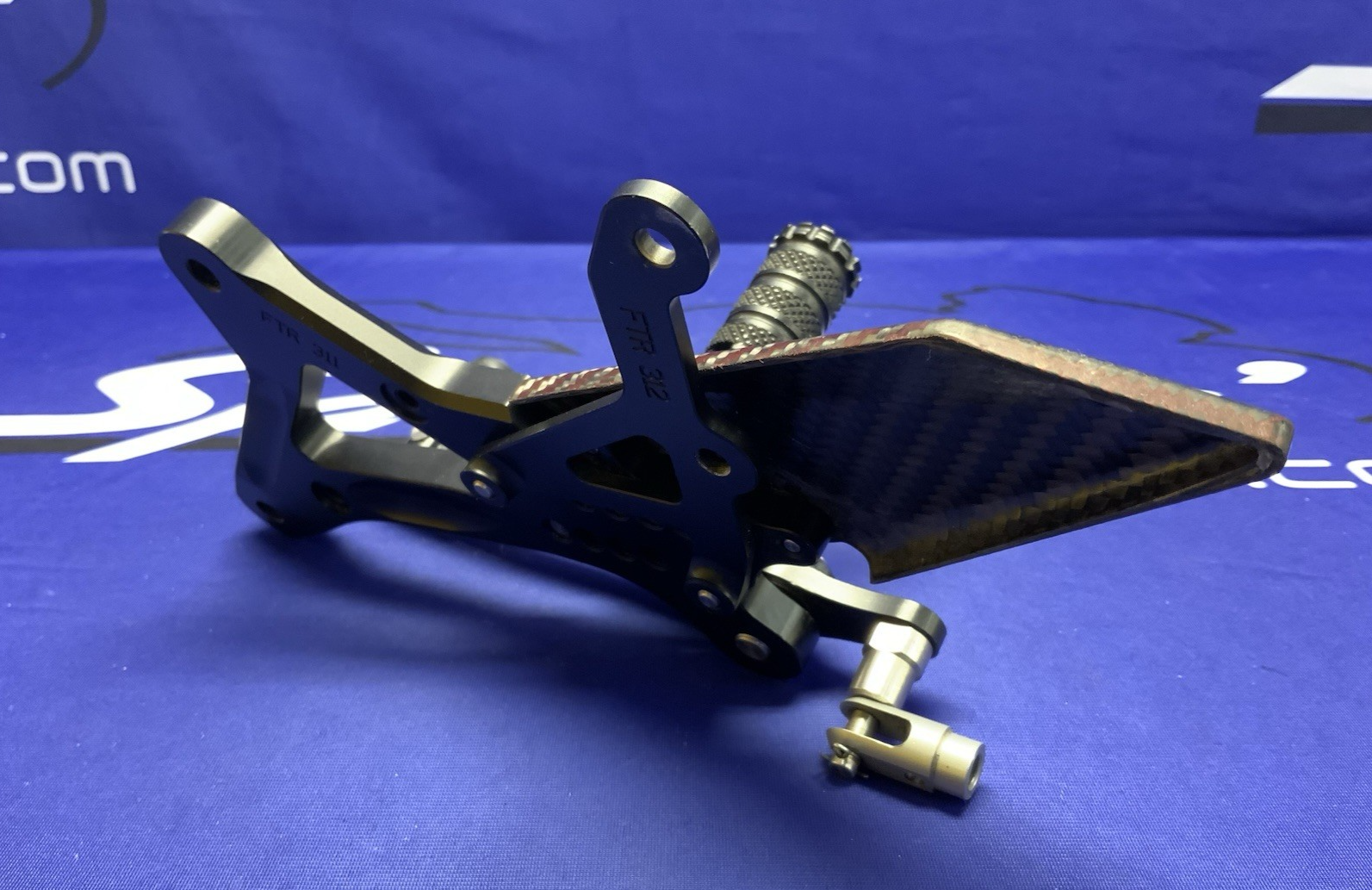 Lightech R Version Rear Set Yamaha YZF-R1 2009-2014 FTRYA001R