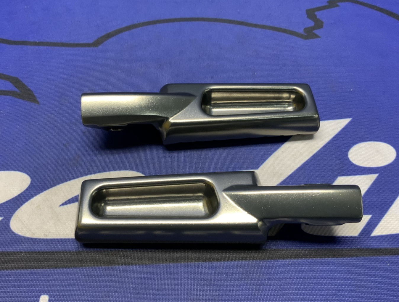 Triumph Passenger Foot Rest Pegs Bonneville T120 2016-2020 OEM A9770148