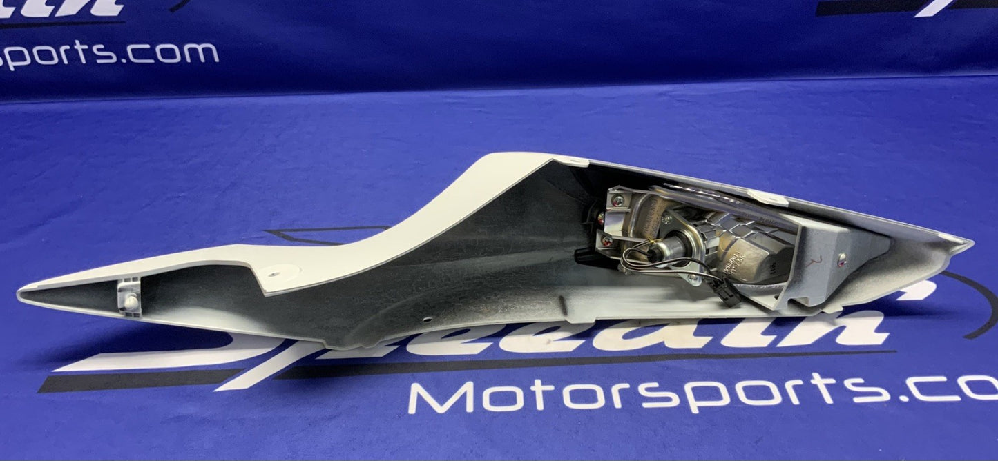 Suzuki Right Frame Cover W/ Turn Signal GSXR 750/600 2011-25 OEM 47100-15J10-6KX