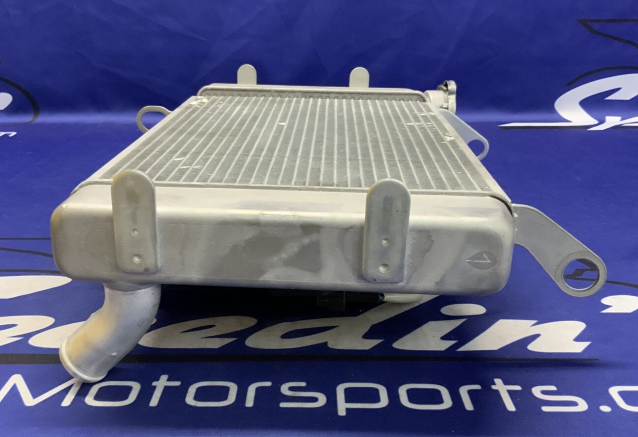 Suzuki Radiator Assembly (Gray) W/ Fan GSX-8R/S 2024-2025 OEM 17700-25L10