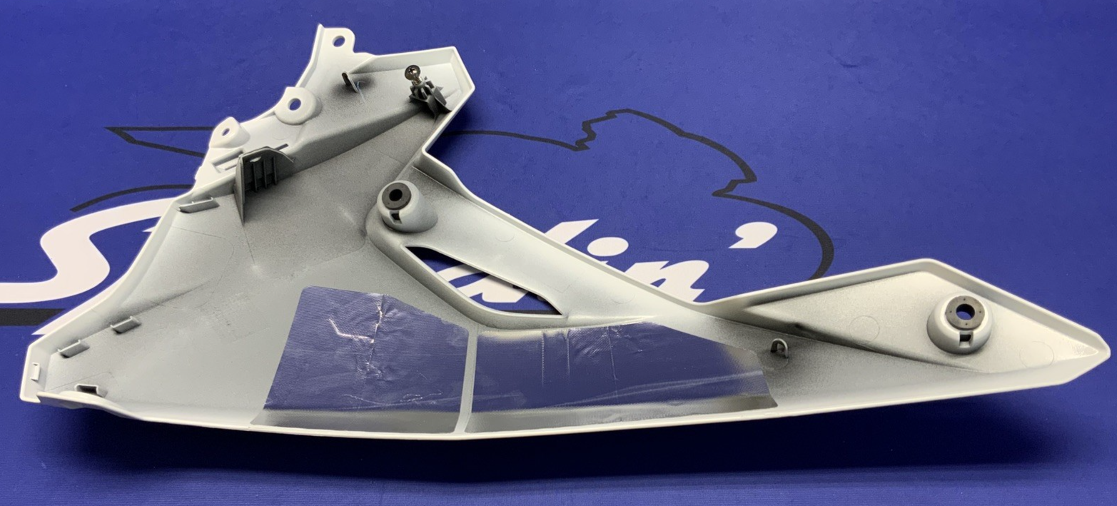 Suzuki Right Lower Fairing (Pearl Tech White) GSX-8R 2026 OEM 94470-25L20-QU2