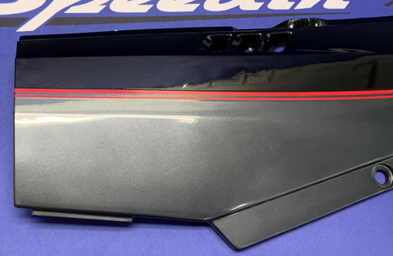 Kawasaki Right Side Cover (Ebony) GPX 750R 1987-1989 OEM 36002-5303-T4