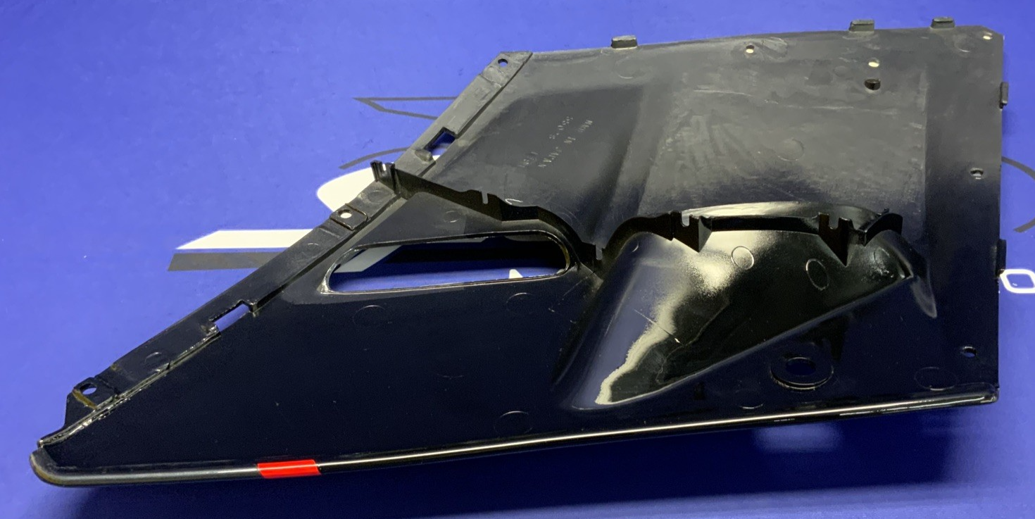 Kawasaki Right Lower Fairing (Ebony) ZX-10 1988-1989 OEM 36002-5020-T4