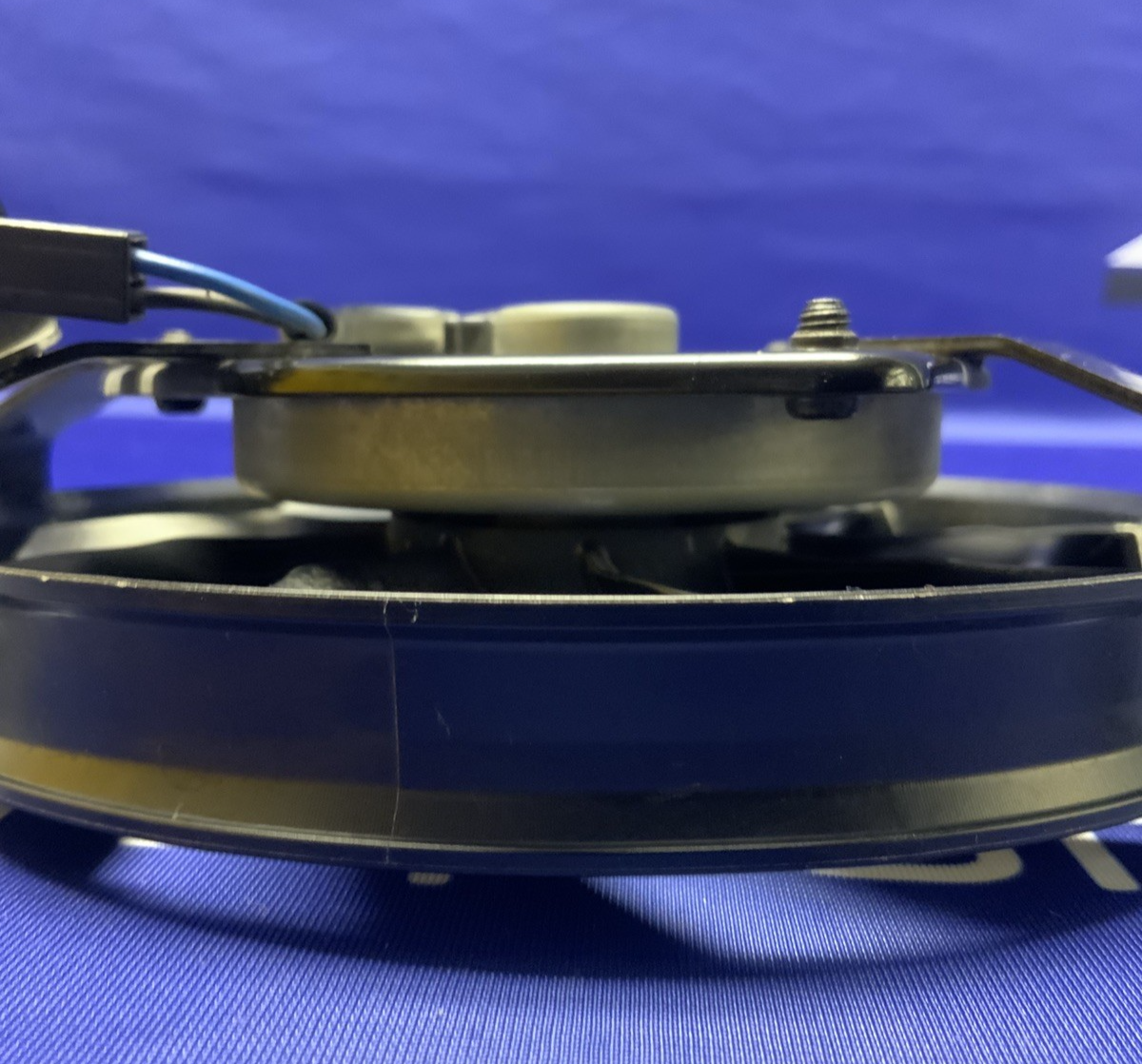 Suzuki Right Radiator Fan Assembly GSXR 1000/R 2017-2025 OEM 17810-17K00